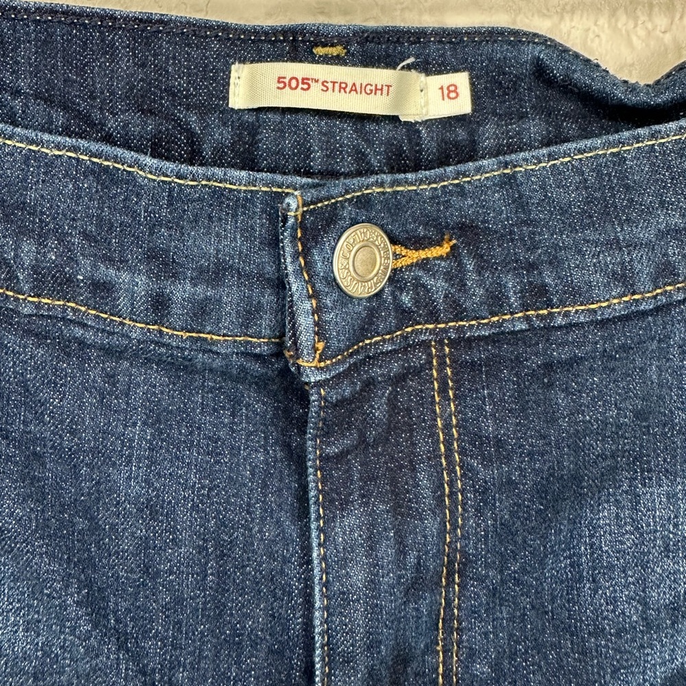 Levi’s Women’s 505 Straight Medium Wash Size 18 - Picture 6 of 6